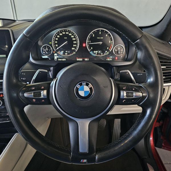 2015-BMW-X6-xDrive40d-M-Sport image:15