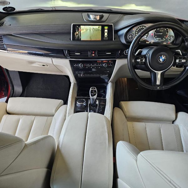 2015-BMW-X6-xDrive40d-M-Sport image:17