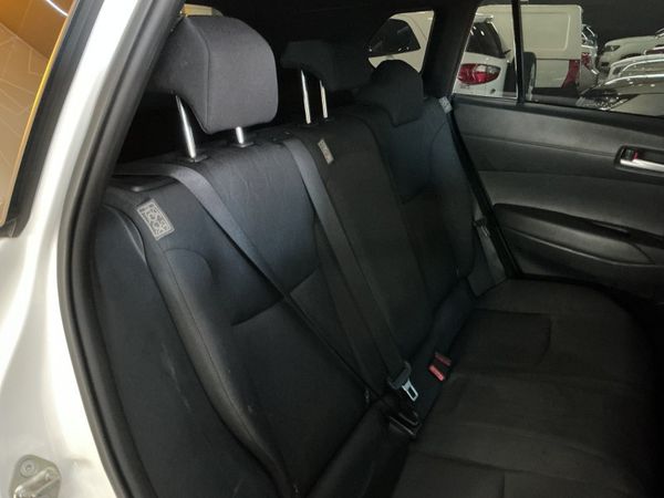 2023-Toyota-Corolla-Cross-18-XI image:10