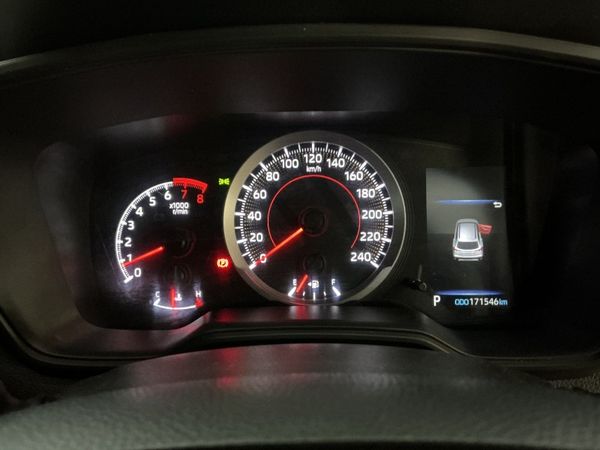 2023-Toyota-Corolla-Cross-18-XI image:17