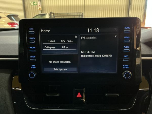 2023-Toyota-Corolla-Cross-18-XI image:18