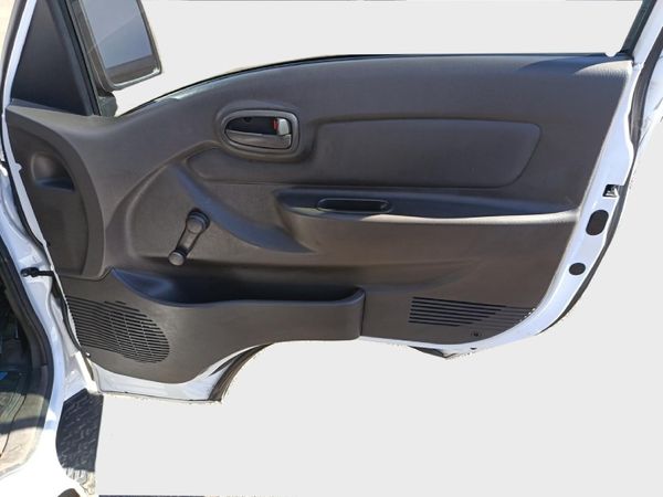 2024-Hyundai-H100-Bakkie-26D-Dropside image:11