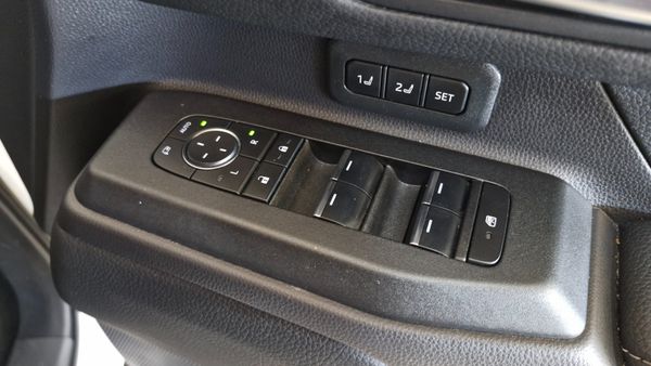 2026-Toyota-Land-Cruiser-Prado-VX-R-28GD-Auto image:15