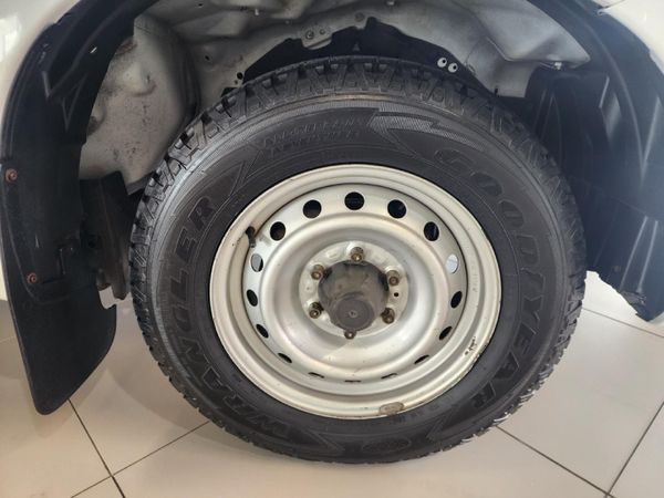 2019-Isuzu-D-Max-250C-Single-Cab image:8