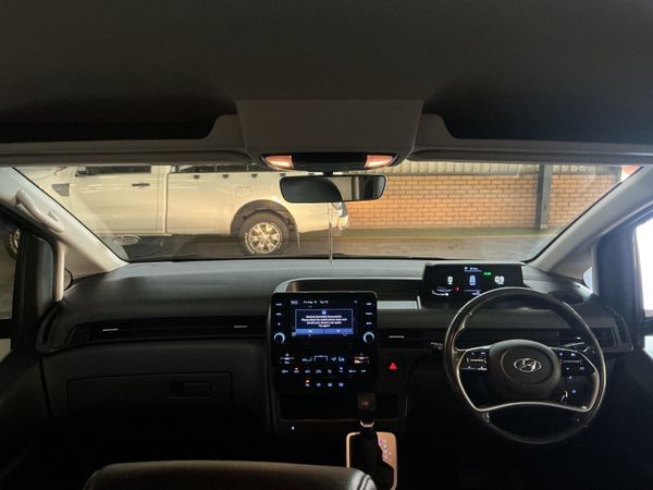 2023-Hyundai-Staria-22d-Executive-Auto image:18