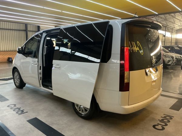 2023-Hyundai-Staria-22d-Executive-Auto image:4