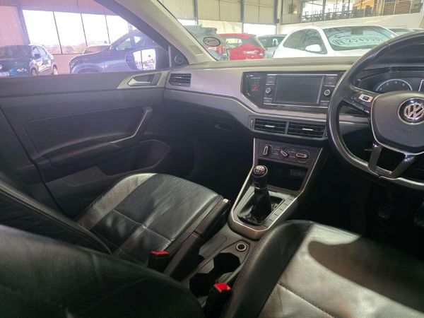 2020-Volkswagen-Polo-10-TSI-Trendline image:17