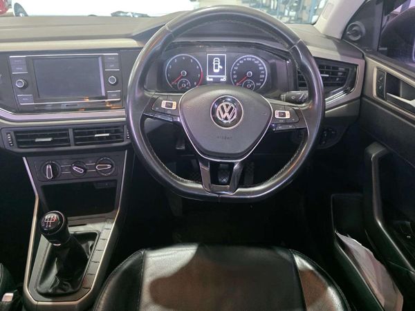 2020-Volkswagen-Polo-10-TSI-Trendline image:18