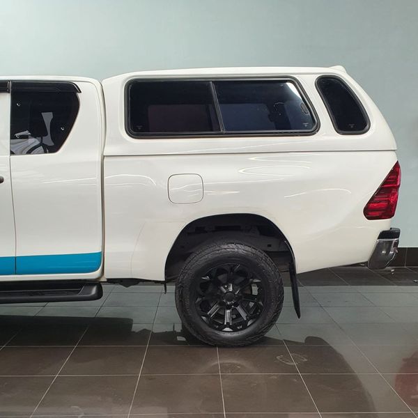 2022-Toyota-Hilux-24-GD-6-Raised-Body-Raider-Auto-Extended-Cab image:5