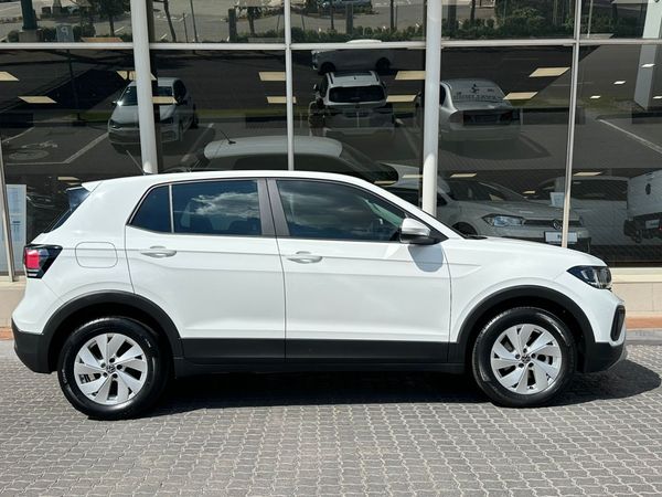 2026-Volkswagen-T-Cross-10-TSI image:10
