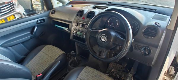 2012-Volkswagen-Caddy-Maxi-20-TDI-81kW-Panel-Van image:8