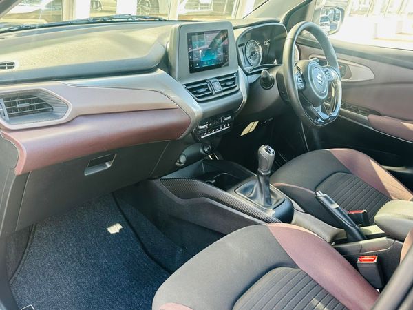 2025-Suzuki-Fronx-15-GL image:19