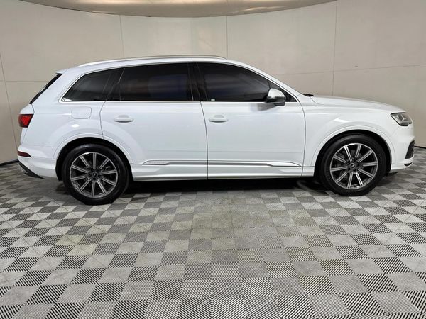 2021-Audi-Q7-30-TDI-quattro-Auto-45-TDI image:16