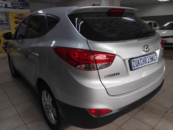 2013-Hyundai-ix35-20-Premium image:13