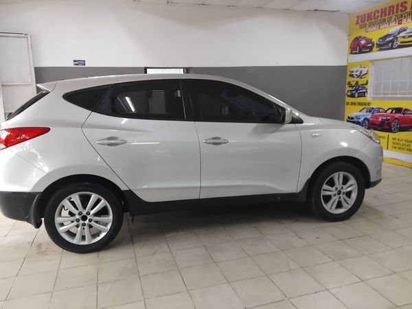 2013-Hyundai-ix35-20-Premium image:3