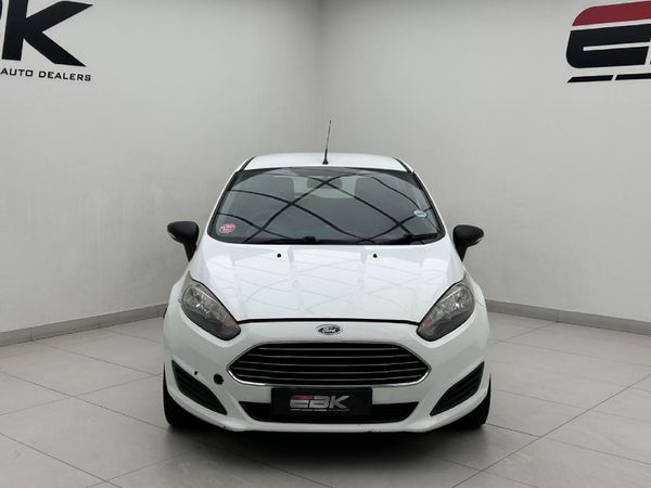 2016-Ford-Fiesta-10-EcoBoost-Ambiente-5-dr image:1