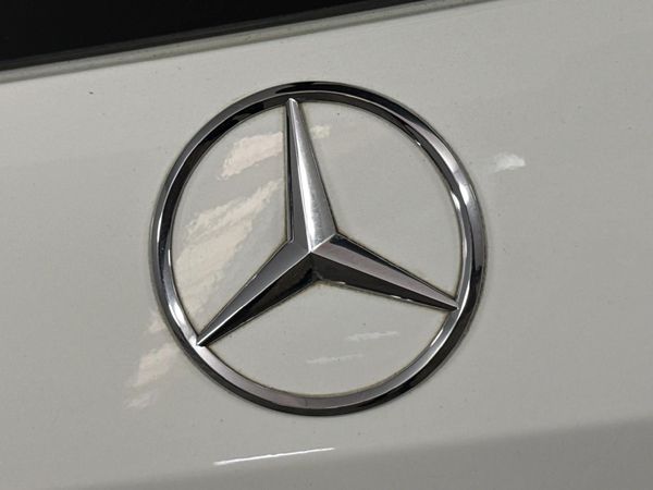 2013-Mercedes-Benz-ML-250-Bluetec image:10