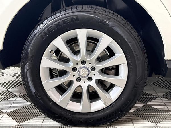 2013-Mercedes-Benz-ML-250-Bluetec image:7