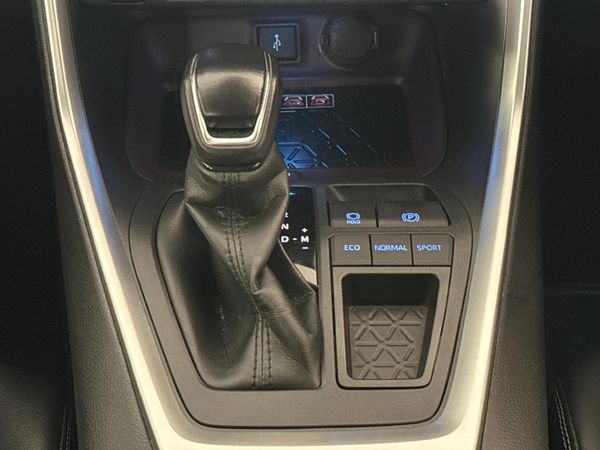 2022-Toyota-RAV4-20-VX-CVT image:9