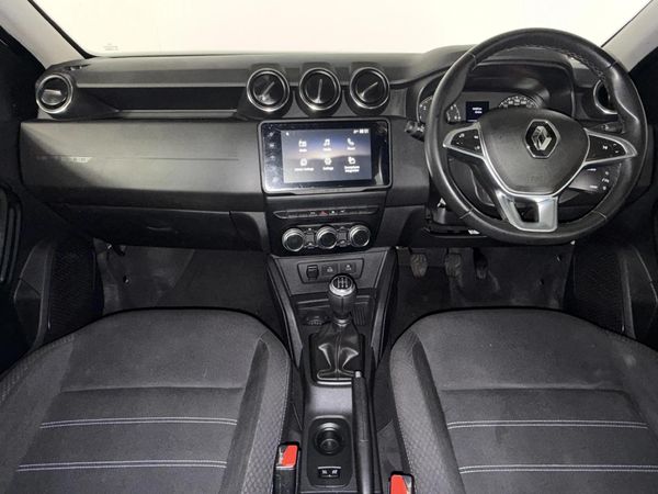 2022-Renault-Duster-15-dCi-zen image:1