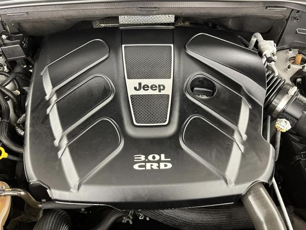 2013-Jeep-Grand-Cherokee-30-V6-CRD-Overland image:12