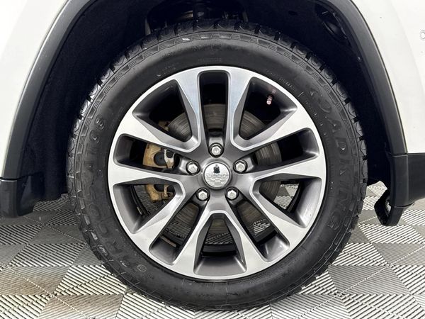 2019-Jeep-Grand-Cherokee-30-V6-Limited image:5