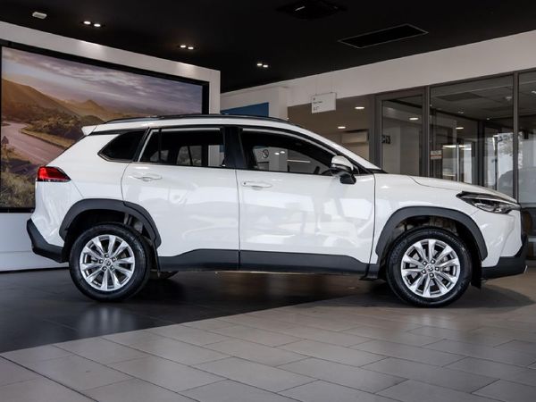 2023-Toyota-Corolla-Cross-18-XS image:12