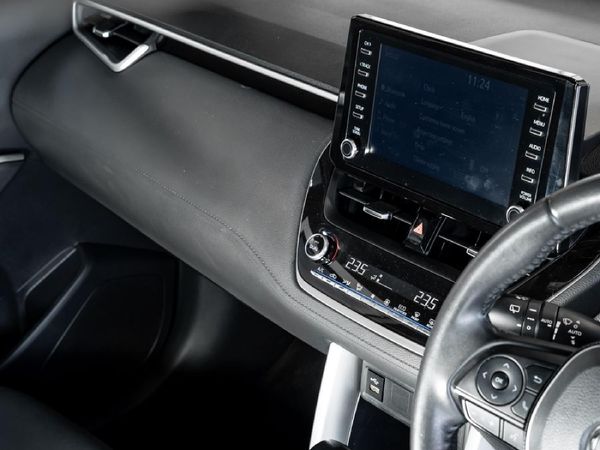 2023-Toyota-Corolla-Cross-18-XS image:16