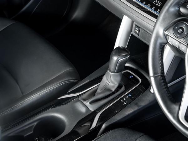 2023-Toyota-Corolla-Cross-18-XS image:18