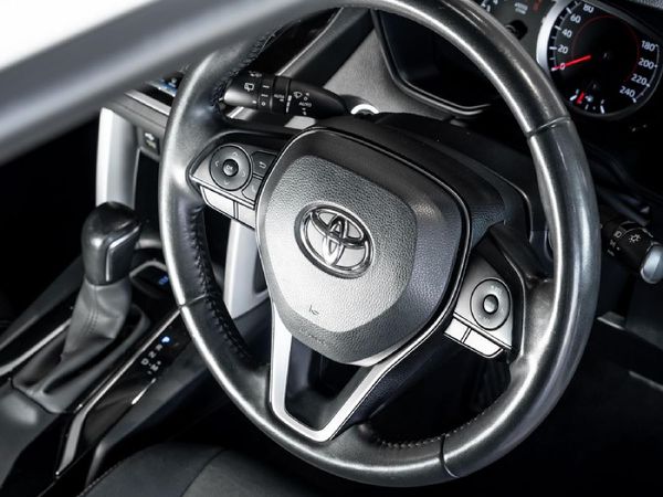 2023-Toyota-Corolla-Cross-18-XS image:19