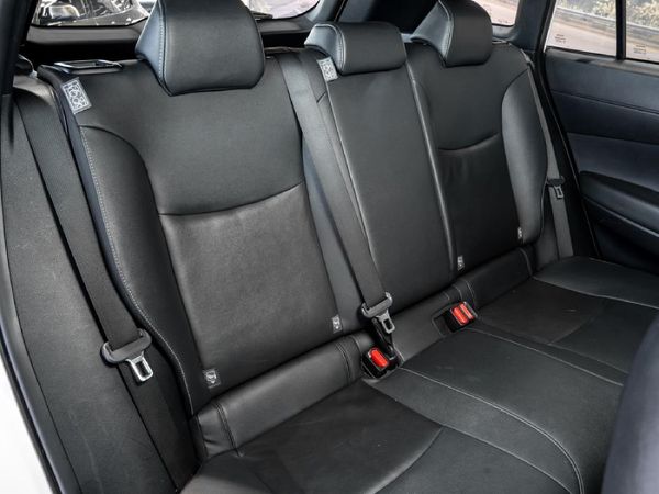 2023-Toyota-Corolla-Cross-18-XS image:23