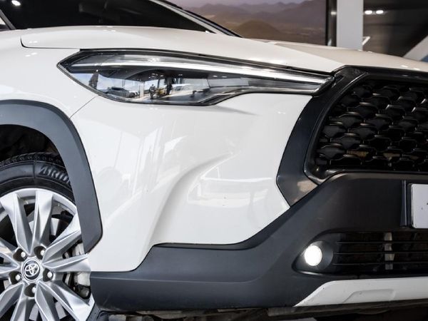 2023-Toyota-Corolla-Cross-18-XS image:2