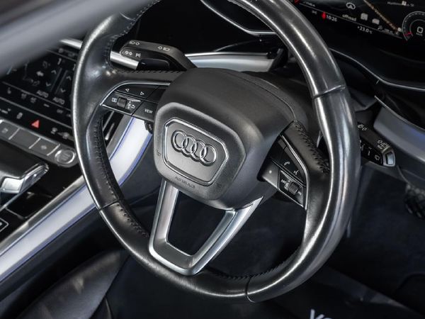 2020-Audi-Q8-45-TDI-quattro-Auto image:20