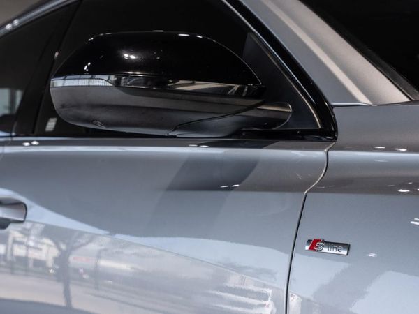 2020-Audi-Q8-45-TDI-quattro-Auto image:5
