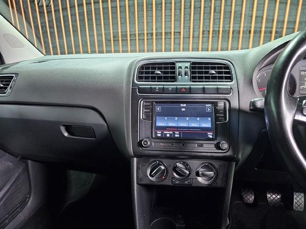 2020-Volkswagen-Polo-Vivo-16-Highline-5-dr image:12