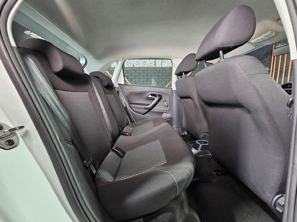 2020-Volkswagen-Polo-Vivo-16-Highline-5-dr image:19