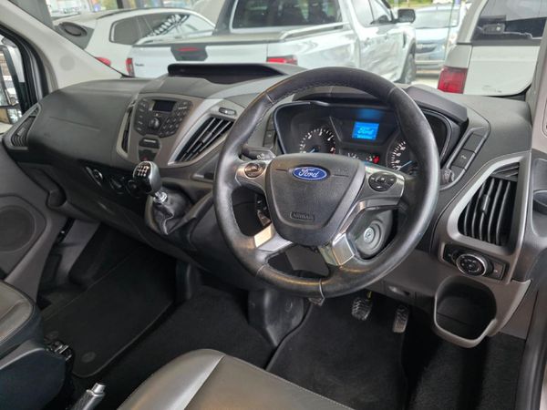 2020-Ford-Tourneo-Custom-LTD-22-TDCi-SWB-114kW image:8
