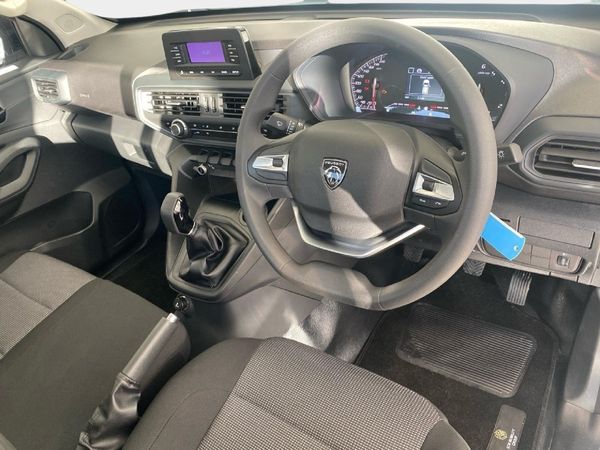 2026-Peugeot-Landtrek-19D-Professional-Single-Cab image:9