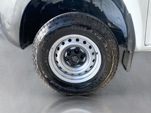2026-Peugeot-Landtrek-19D-Professional-Single-Cab image:20