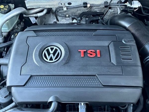 2019-Volkswagen-Golf-VII-GTI-20-TSI-Auto image:9