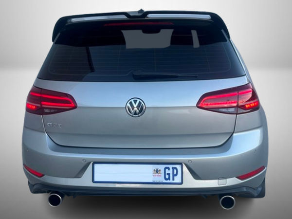 2019-Volkswagen-Golf-VII-GTI-20-TSI-Auto image:5