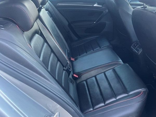 2019-Volkswagen-Golf-VII-GTI-20-TSI-Auto image:8