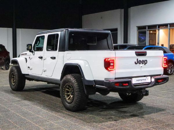 2025-Jeep-Gladiator-Rubicon-36-4x4-Double-Cab-Auto image:10