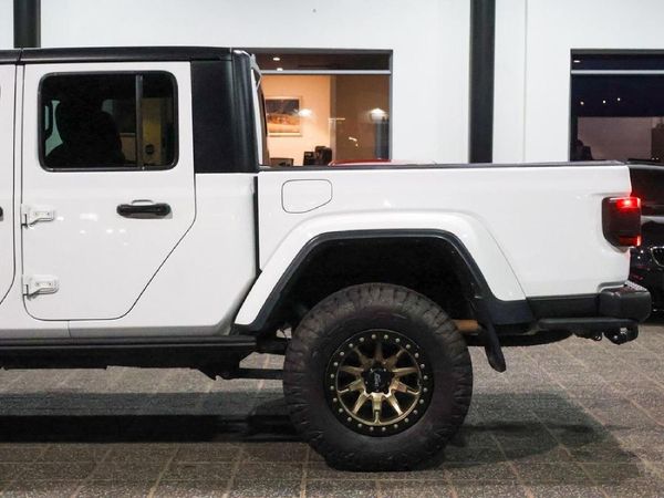 2025-Jeep-Gladiator-Rubicon-36-4x4-Double-Cab-Auto image:15