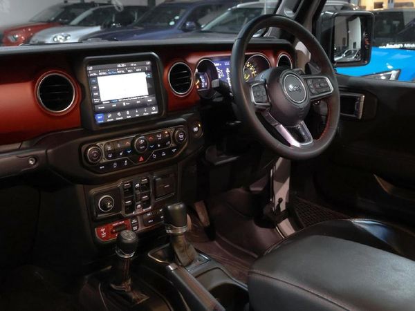 2025-Jeep-Gladiator-Rubicon-36-4x4-Double-Cab-Auto image:30