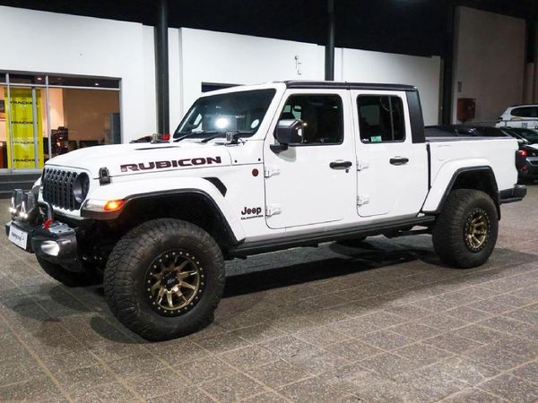 2025-Jeep-Gladiator-Rubicon-36-4x4-Double-Cab-Auto image:6