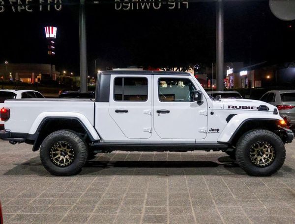 2025-Jeep-Gladiator-Rubicon-36-4x4-Double-Cab-Auto image:8