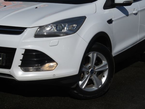 2015-Ford-Kuga-20-TDCi-Titanium-AWD-Auto image:3