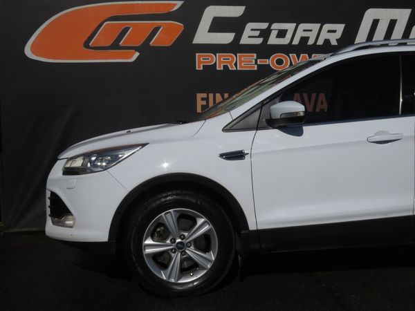 2015-Ford-Kuga-20-TDCi-Titanium-AWD-Auto image:5