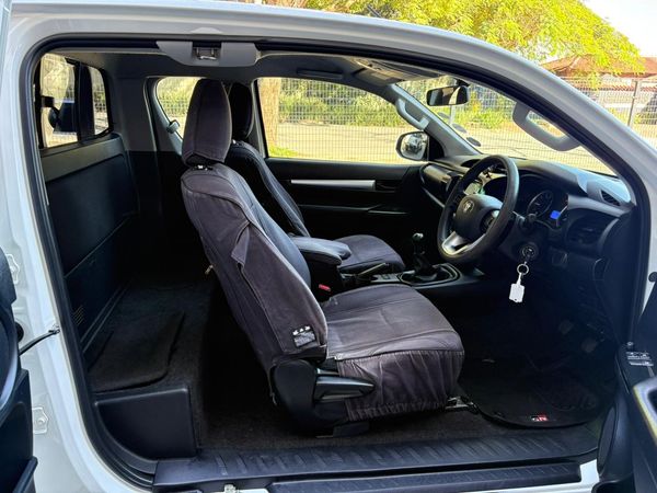 2020-Toyota-Hilux-24-GD-6-Raised-Body-SRX-Extended-Cab image:9